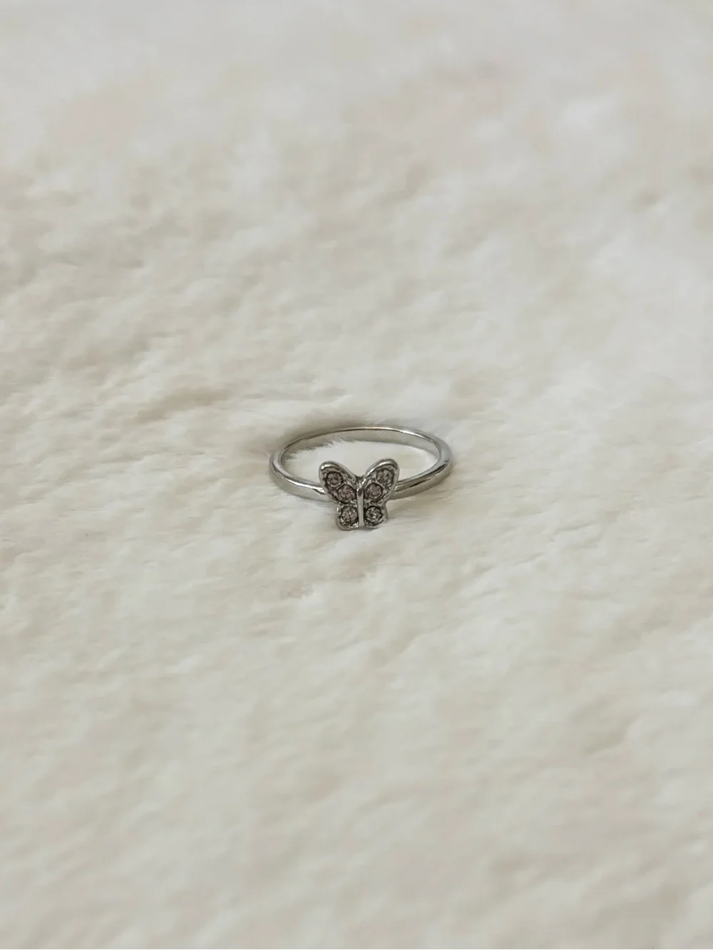 5/$15 🩷 MUST BUNDLE Delicate Butterfly Crystal Ring - Silver Tone